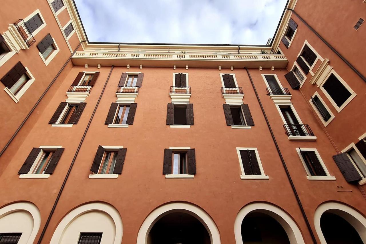 Luxury Verona Apartment City Centre Zewnętrze zdjęcie